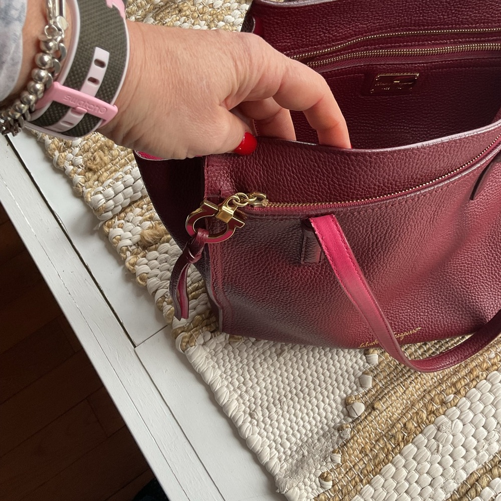 Salvatore Ferragamo Burgundy Leather Tote - Picture 9 of 16